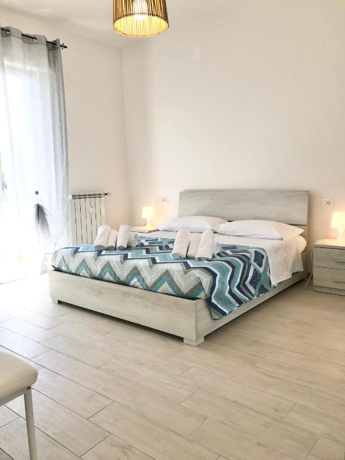 Casa Del Sole Lägenhet Savona Exteriör bild